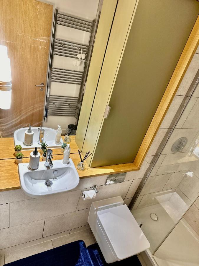 Modern Luxury Oasis Rooms 02 Arena-Excel-Canary Wharf Ldn Лондон Екстер'єр фото
